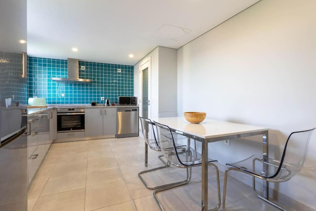 City Center Apartments-Пеньяфьель Экстерьер фото